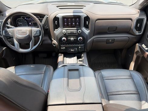 Used 2020 GMC Sierra 1500 Denali w/ Denali Ultimate Package AWD/4WD image 11