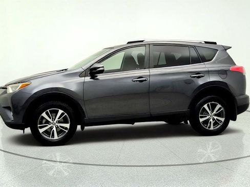 Used 2017 Toyota RAV4 XLE w/ Plus Extra Value Package AWD/4WD image 8
