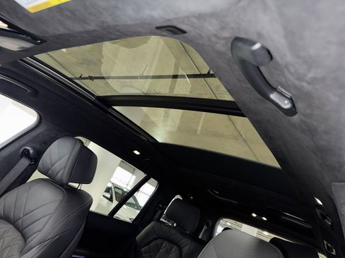 Used 2024 BMW X7 xDrive40i w/ M Sport Package image 33