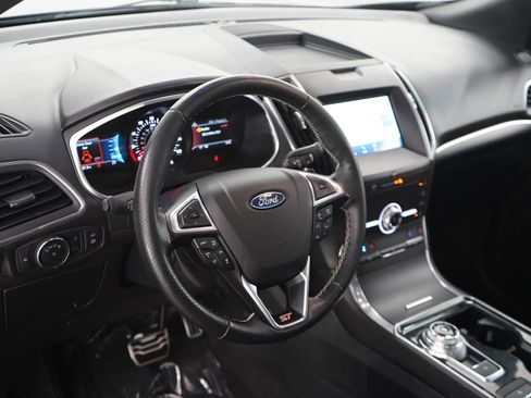 Used 2020 Ford Edge ST w/ Equipment Group 401A AWD/4WD image 21