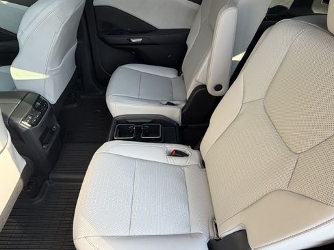 Used 2025 Lexus TX 350 AWD w/ Technology Package image 30