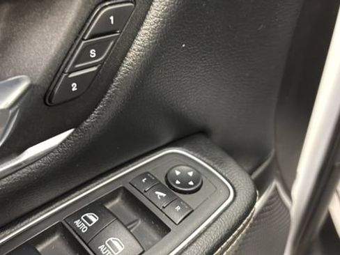 Used 2022 RAM 1500 Laramie AWD/4WD image 27
