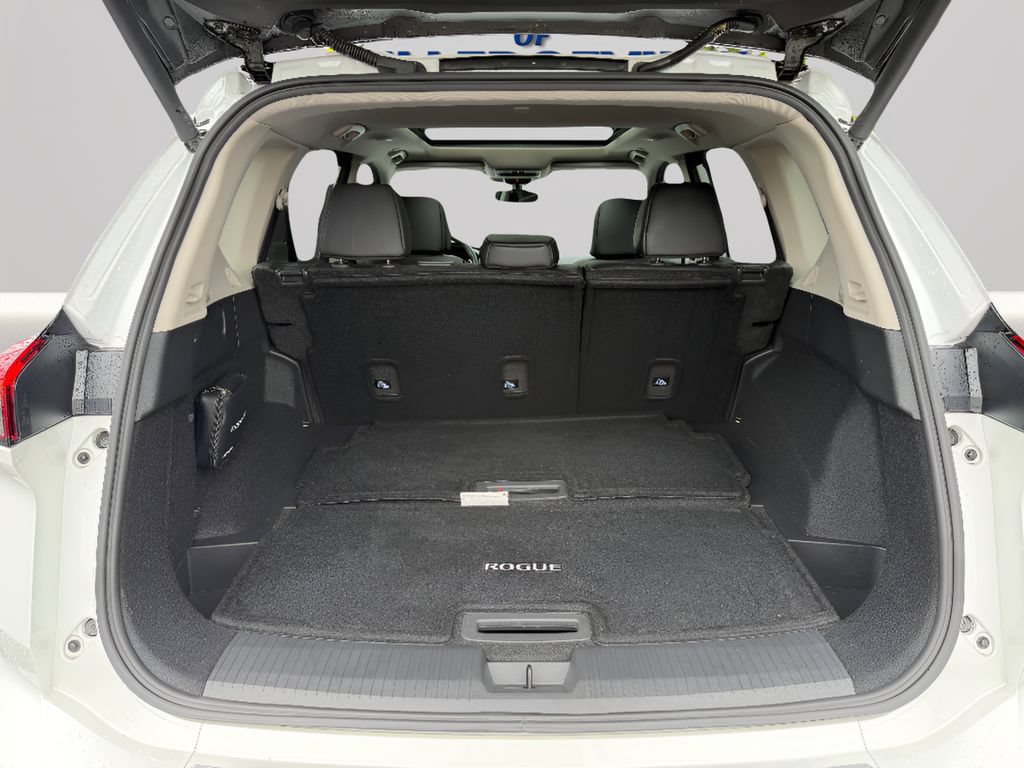 Used 2024 Nissan Rogue SL w/ SL Premium Package FWD image 15