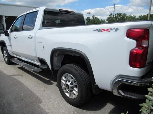 Certified 2025 Chevrolet Silverado 2500 LT w/ Convenience Package AWD/4WD image 3