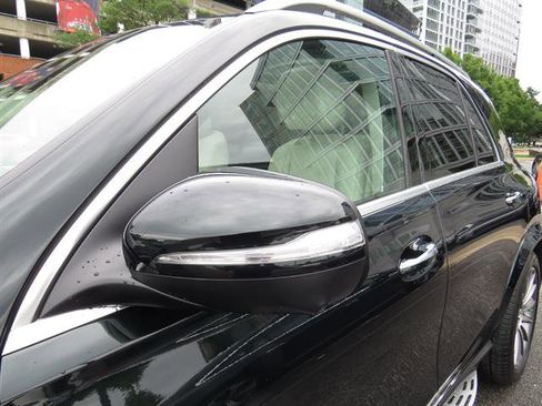 Used 2024 Mercedes-Benz GLE 350 4MATIC image 27