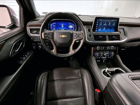 Used 2024 Chevrolet Suburban High Country image 6