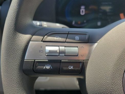 Used 2024 Hyundai Kona SE FWD image 16