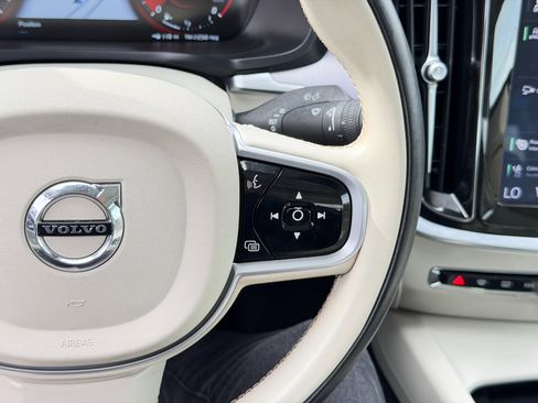 Used 2020 Volvo S60 T5 Momentum w/ Protection Package image 69