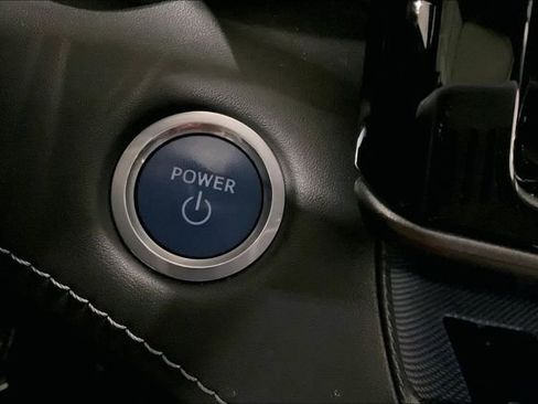 Used 2021 Toyota Highlander Limited image 34