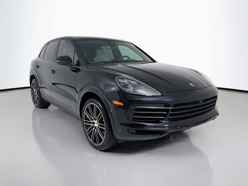 Certified 2022 Porsche Cayenne S Platinum AWD/4WD image 30