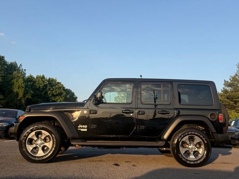 Used 2018 Jeep Wrangler Unlimited Sport S AWD/4WD image 2