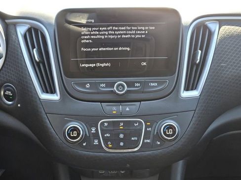 Used 2023 Chevrolet Malibu LT FWD image 17