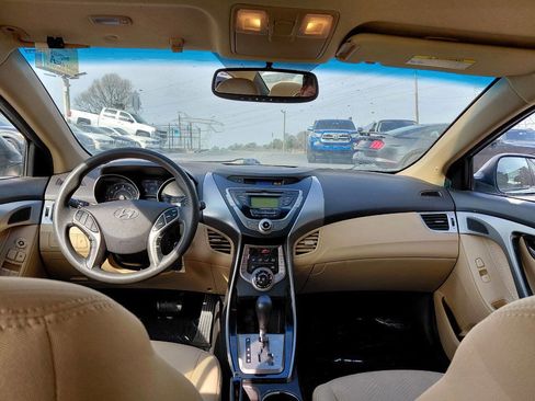 Used 2013 Hyundai Elantra GLS w/ Preferred Pkg image 13