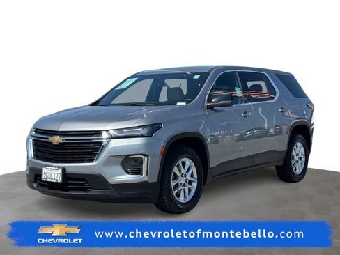Certified 2023 Chevrolet Traverse LS FWD image 1