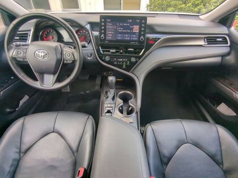 Used 2024 Toyota Camry XSE FWD image 15