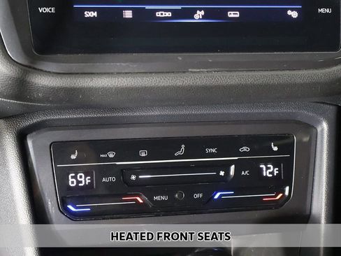 Used 2022 Volkswagen Tiguan SE image 5