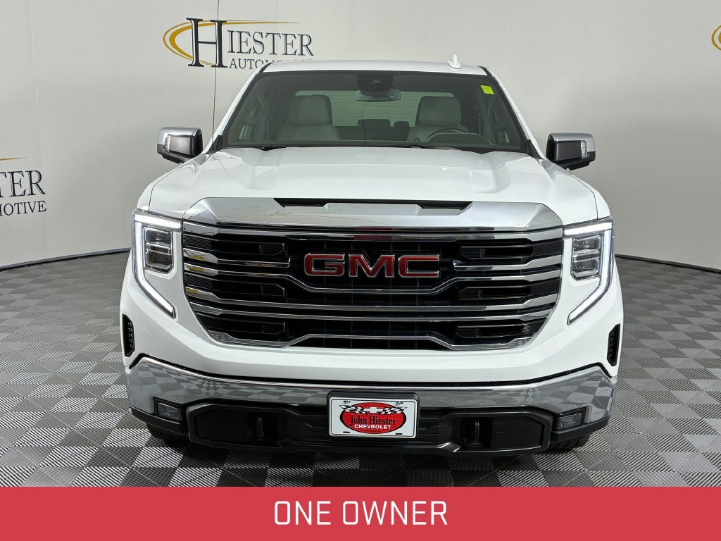 Used 2025 GMC Sierra 1500 SLT AWD/4WD image 3