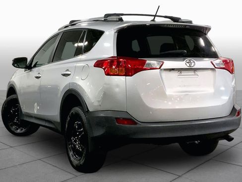 Used 2013 Toyota RAV4 LE AWD/4WD image 12
