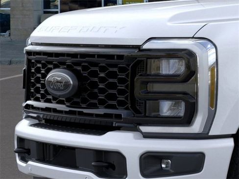 New 2026 Ford F250 Lariat w/ Black Appearance Package image 17