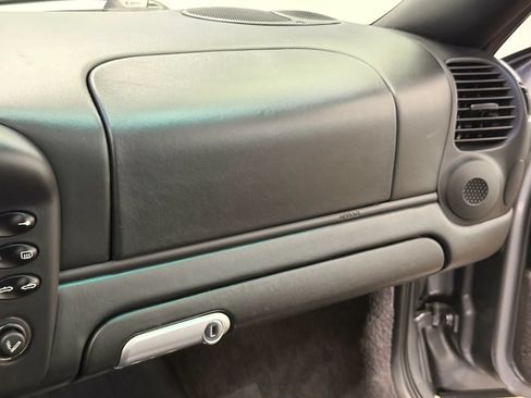 Used 2003 Porsche 911 Cabriolet image 15