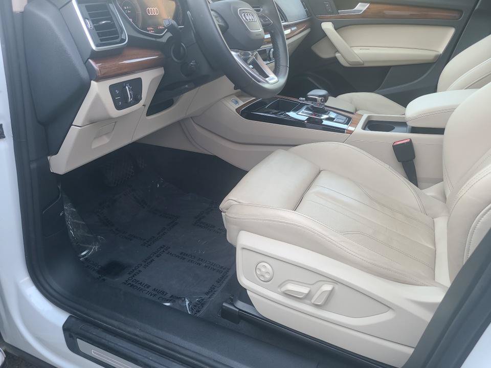 Used 2024 Audi Q5 e Premium AWD/4WD image 30