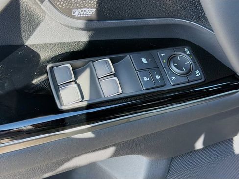 New 2026 Lexus LX 700h Luxury AWD/4WD image 25