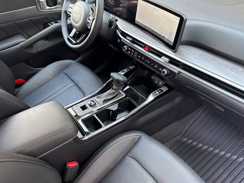 New 2025 Kia Sorento SX image 12