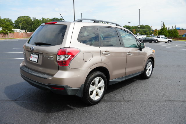 Used 2015 Subaru Forester 2.5i Premium w/ Protection Package #1 AWD/4WD image 9