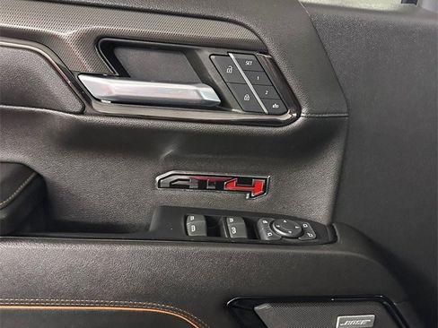 Used 2023 GMC Sierra 1500 AT4 w/ Technology Package image 9
