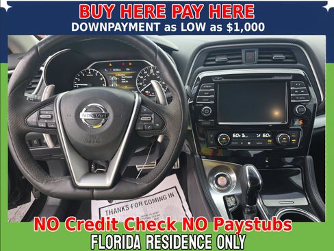 Used 2018 Nissan Maxima SR w/ Midnight Edition image 9