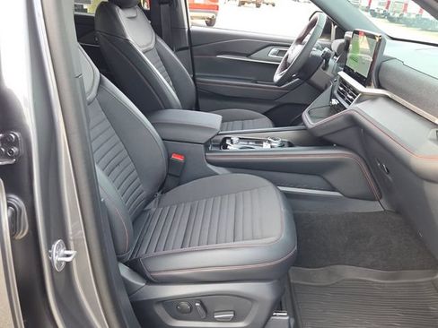 New 2026 Ford Explorer ST-Line w/ ST-Line Street Pack RWD image 18