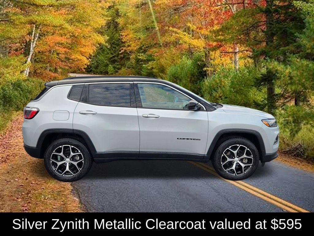 Used 2024 Jeep Compass Limited AWD/4WD image 2