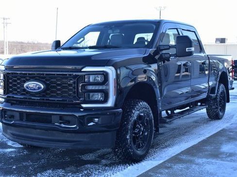 Used 2024 Ford F350 XLT w/ XLT Premium Package image 12