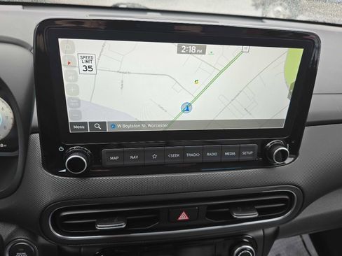 Used 2023 Hyundai Kona Limited image 18