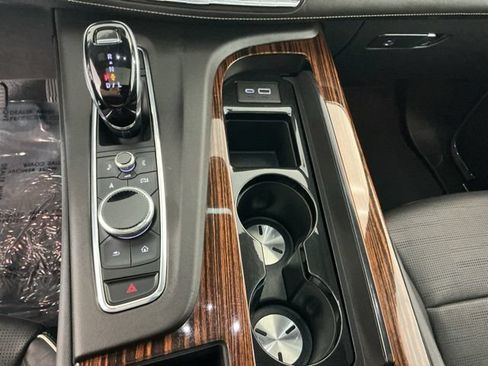 Used 2021 Cadillac Escalade Premium Luxury w/ Heavy-Duty Trailer Package AWD/4WD image 19