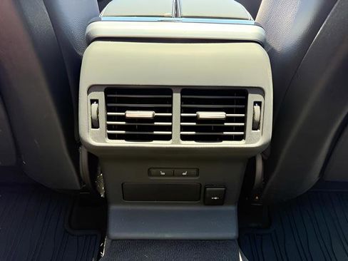 Certified 2023 Land Rover Range Rover Velar R-Dynamic S AWD/4WD image 28