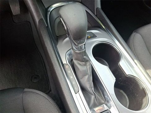 Used 2024 Chevrolet Malibu LT image 14