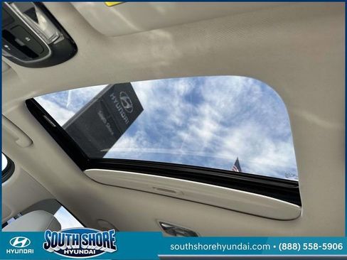 Certified 2023 Hyundai Tucson SEL w/ Convenience Package FWD image 22