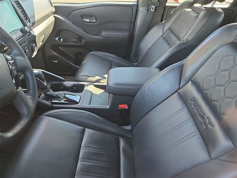 Used 2022 Nissan Frontier Pro-X w/ Pro-X Premium Package image 9