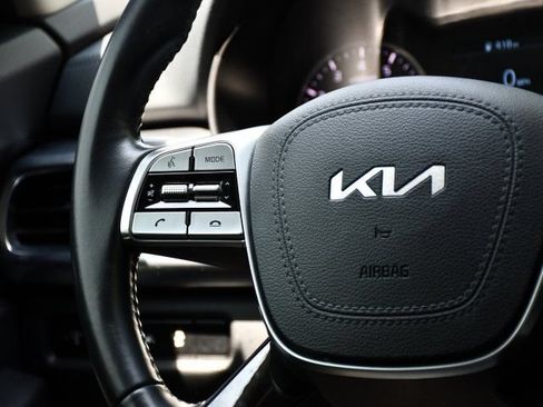 Used 2022 Kia Telluride S AWD/4WD image 25