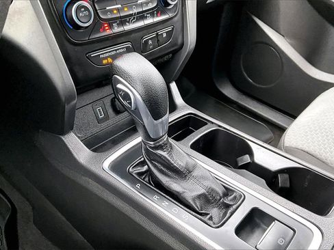 Used 2019 Ford Escape SE image 29