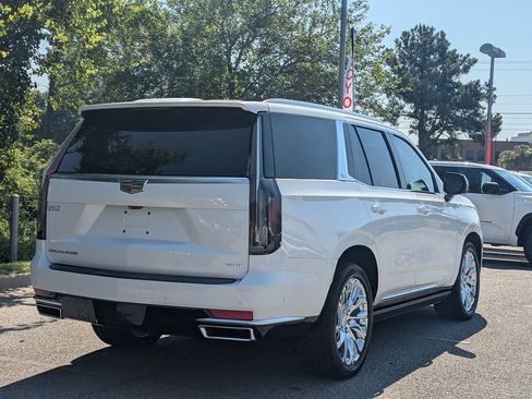 Used 2021 Cadillac Escalade Premium Luxury Platinum AWD/4WD image 3