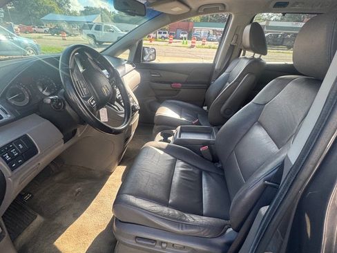 Used 2013 Honda Odyssey Touring Elite image 9
