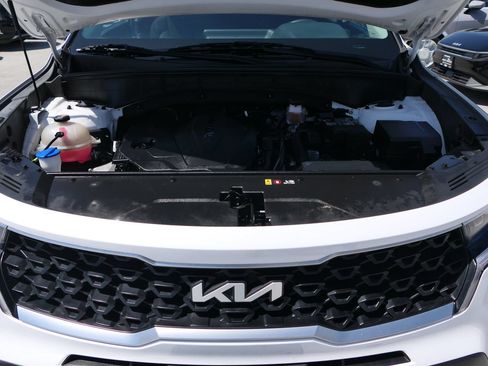Used 2023 Kia Sorento LX FWD image 27