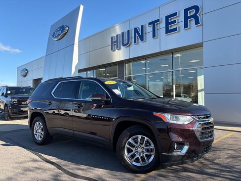 Used 2020 Chevrolet Traverse LT image 1