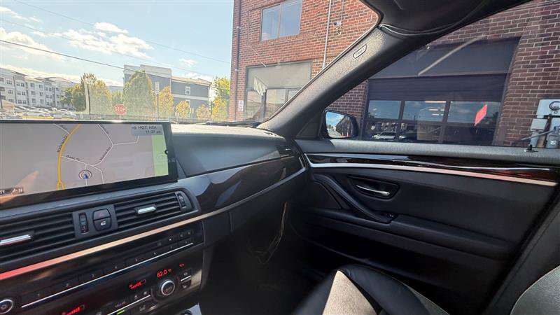 Used 2014 BMW 535i xDrive w/ M Sport Package AWD/4WD image 39