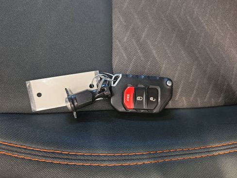 Used 2021 Jeep Gladiator Mojave AWD/4WD image 34
