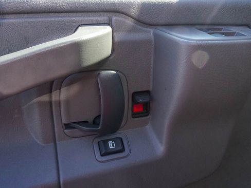 New 2026 Chevrolet Express 3500 w/ Power Convenience Package image 17