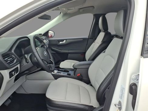 New 2024 Ford Escape SE image 20