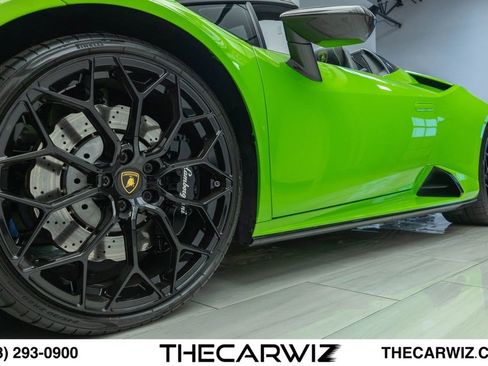 Used 2021 Lamborghini Huracan EVO RWD image 14
